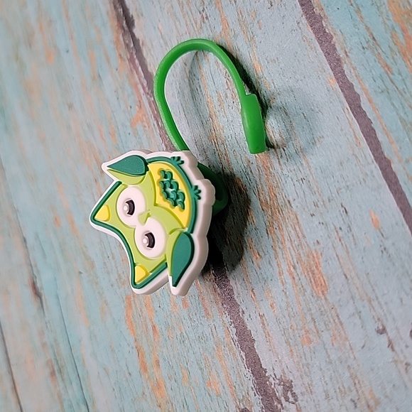Green Owl Straw Topper - Picture 4 of 5